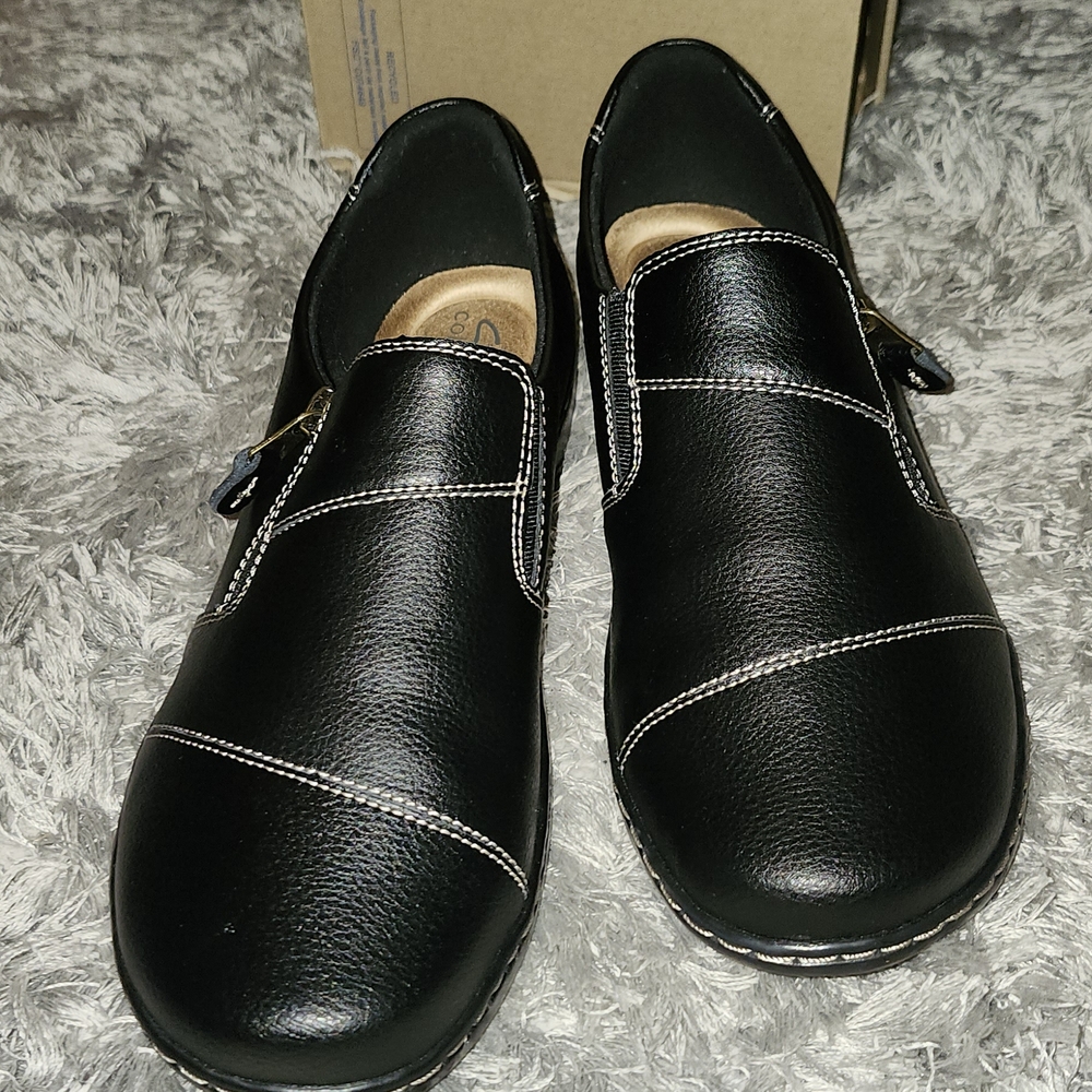9 WIDE CLARKS - CORA HARBOR BLACK SHOES